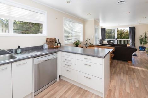 Photo of property in 1/25 Imogene Way, Half Moon Bay, Auckland, 2012