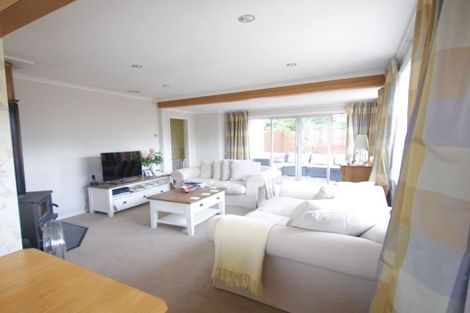 Photo of property in 197a Main North Road, Redwood, Christchurch, 8051