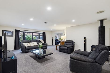 Photo of property in 13 Gainsborough Court, Rolleston, 7614