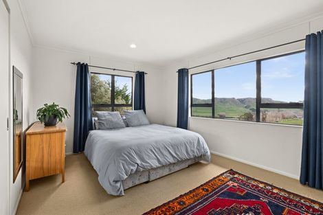 Photo of property in 35 Raratu Road, Kahuranaki, Havelock North, 4295