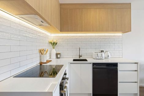 Photo of property in 1/6 Ngaroma House Drive, Hobsonville, Auckland, 0616