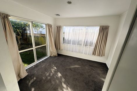 Photo of property in 1/2 Tainui Terrace, Mangere Bridge, Auckland, 2022