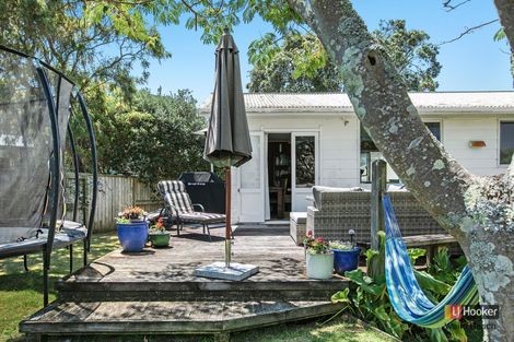 Photo of property in 2 Hillview Road, Waihi Beach, 3611