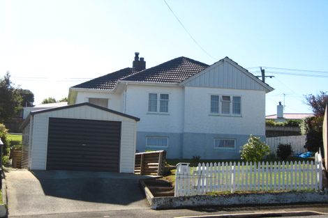 Photo of property in 2 Oliver Street, Wakari, Dunedin, 9010