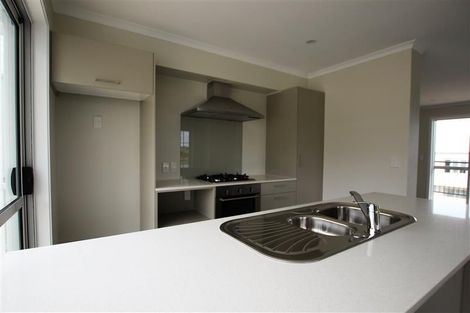 Photo of property in 40 Fernly Rise, Flat Bush, Auckland, 2019