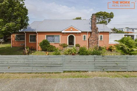 Photo of property in 37 Rosella Road, Mangere East, Auckland, 2024