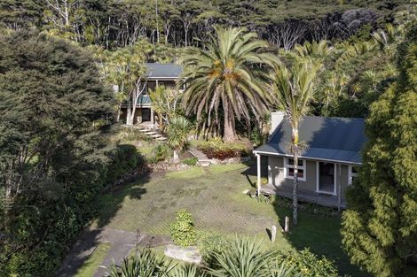 Photo of property in 79 Glenesk Road, Piha, New Lynn, 0772