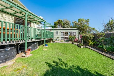 Photo of property in 28 Matenga Street, Waikanae, 5036