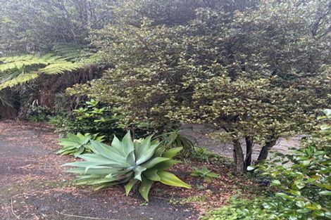 Photo of property in 1078 Scenic Drive North, Swanson, Auckland, 0816