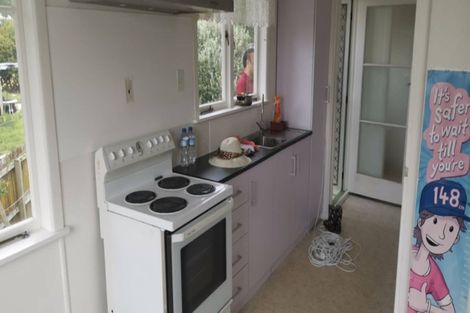 Photo of property in 56 Rua Road, Glen Eden, Auckland, 0602