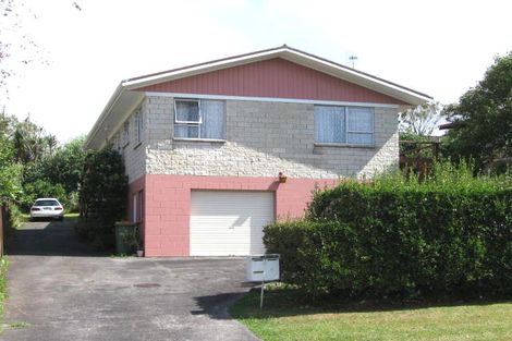 Photo of property in 1/31 Pakira Avenue, Glendene, Auckland, 0602