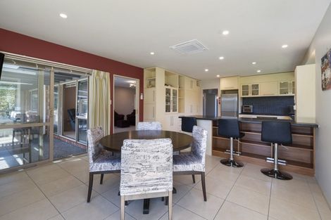 Photo of property in 98 Polson Hill Drive, Aokautere, Palmerston North, 4471