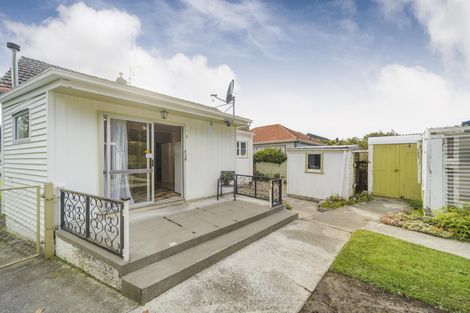 Photo of property in 6 Moheke Avenue, Roslyn, Palmerston North, 4414