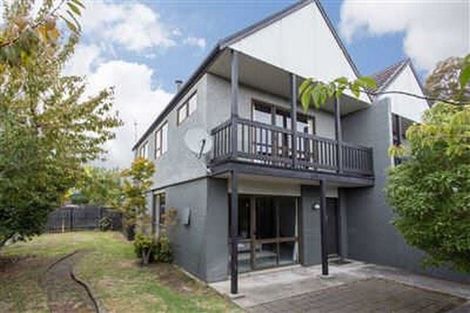 Photo of property in 72 Aikmans Road, Merivale, Christchurch, 8014