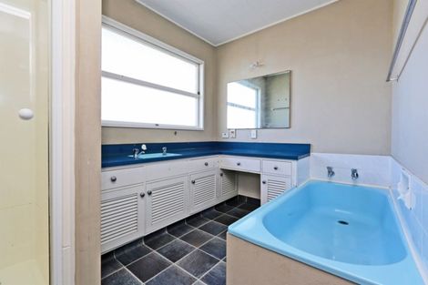 Photo of property in 717 Ballantyne Street, Frimley, Hastings, 4120