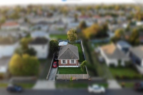 Photo of property in 129 Rangiora Avenue, Roslyn, Palmerston North, 4414