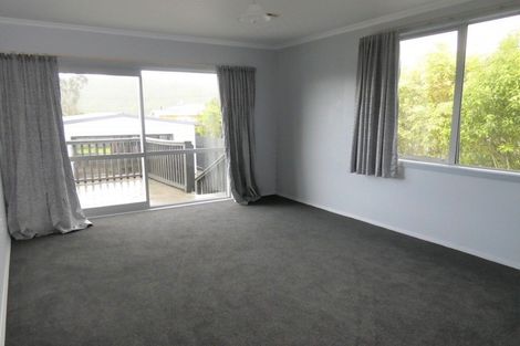 Photo of property in 69 Omapere Street, Dobson, Greymouth, 7805