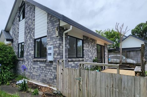 Photo of property in 112 Second View Avenue, Beachlands, Auckland, 2018