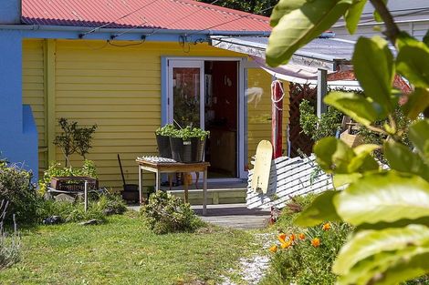 Photo of property in 3 Clarkes Crescent, Paekakariki, 5034