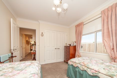 Photo of property in 15 Old Red Barn Road, Halswell, Christchurch, 8025