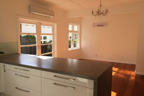 Photo of property in 14 Imperial Terrace, Melrose, Wellington, 6022