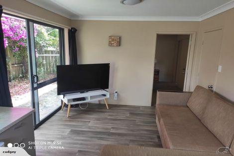 Photo of property in 52 Bass Road, Albany, Auckland, 0632