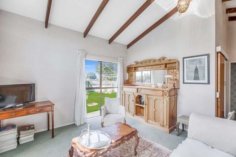 Photo of property in 85 Fitzherbert Avenue, Tawhero, Wanganui, 4501