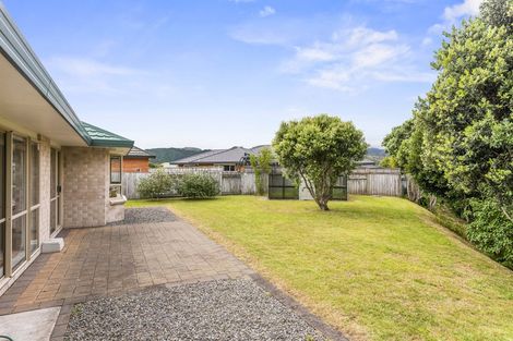 Photo of property in 25 Crown Hill, Paraparaumu, 5032