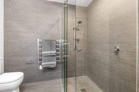 Photo of property in 56 Kia Ora Road, Beach Haven, Auckland, 0626