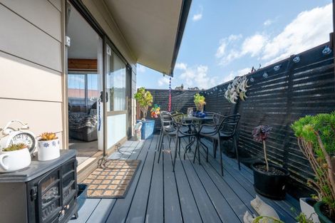 Photo of property in 3b Jet Place, Pukehangi, Rotorua, 3015