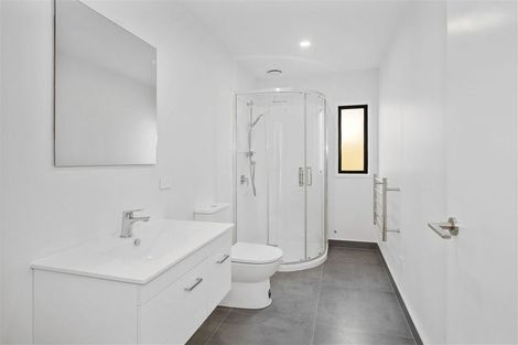 Photo of property in 9 Poutawa Lane, Clarks Beach, 2122