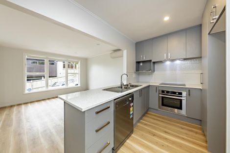 Photo of property in 2/266 Saint Heliers Bay Road, Saint Heliers, Auckland, 1071