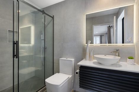 Photo of property in 345 Flat Bush School Road, Flat Bush, Auckland, 2019