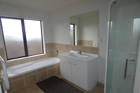Photo of property in 35 Hilltop Road, Flat Bush, Auckland, 2019
