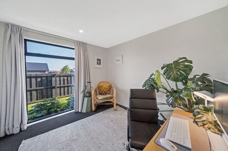 Photo of property in 2 Preferred Lane, Halswell, Christchurch, 8025