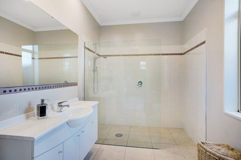 Photo of property in 21 Cairnbrae Drive, Prebbleton, 7604