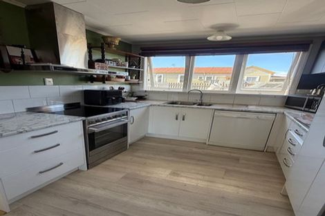 Photo of property in 69 Stephenson Street, Blenheim, 7201