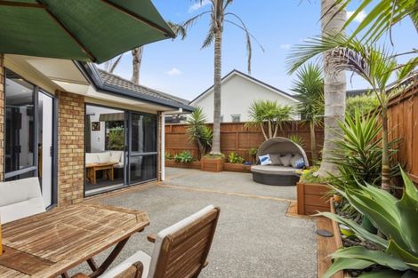 Photo of property in 32 Aranui Drive, Papamoa Beach, Papamoa, 3118