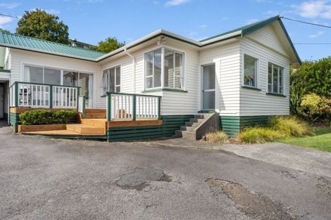 Photo of property in 41 Queens Road, Glen Avon, New Plymouth, 4312