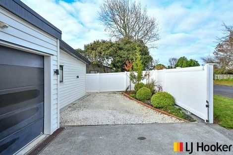 Photo of property in 16 Puriri Road, Pukekohe, 2120