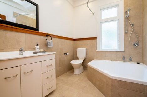 Photo of property in 8 Harvey Road, Bluff Hill, Napier, 4110