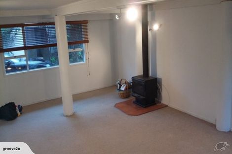 Photo of property in 55 Red Beach Road, Red Beach, 0932