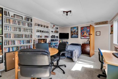 Photo of property in 10 Lawry Street, Moturoa, New Plymouth, 4310