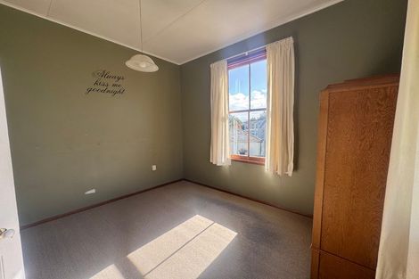 Photo of property in 9 Ross Street, Woodville, 4920