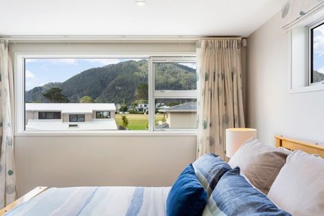 Photo of property in 6 Braddock Grove, Pauanui, Hikuai, 3579