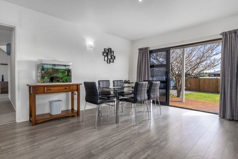 Photo of property in 14 Okarito Avenue, Levin, 5510