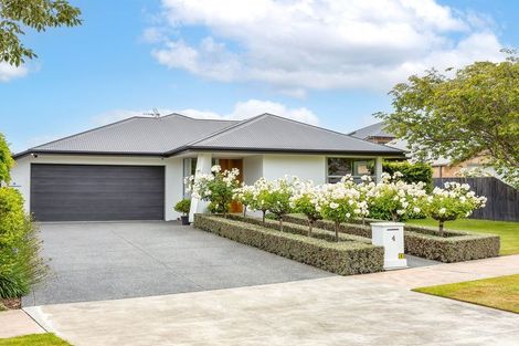 Photo of property in 4 Richard Seddon Drive, Northwood, Christchurch, 8051