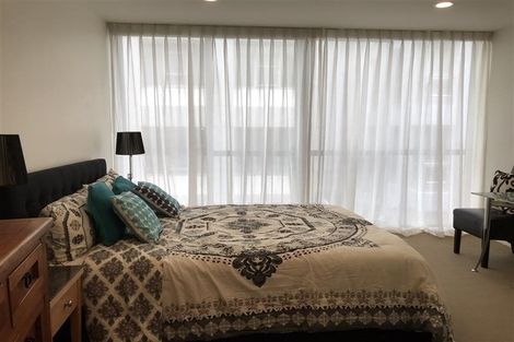 Photo of property in Terrace Heights Apartments, 2/163p The Terrace, Wellington Central, Wellington, 6011