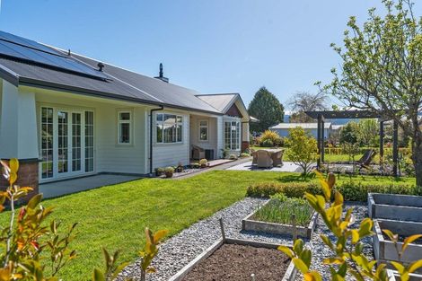 Photo of property in 40a Richmond Road, Carterton, 5713