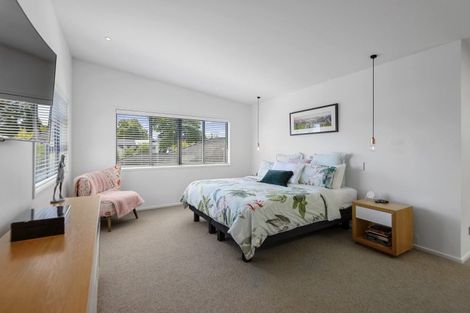 Photo of property in 10 Horseshoe Lake Road, Burwood, Christchurch, 8061